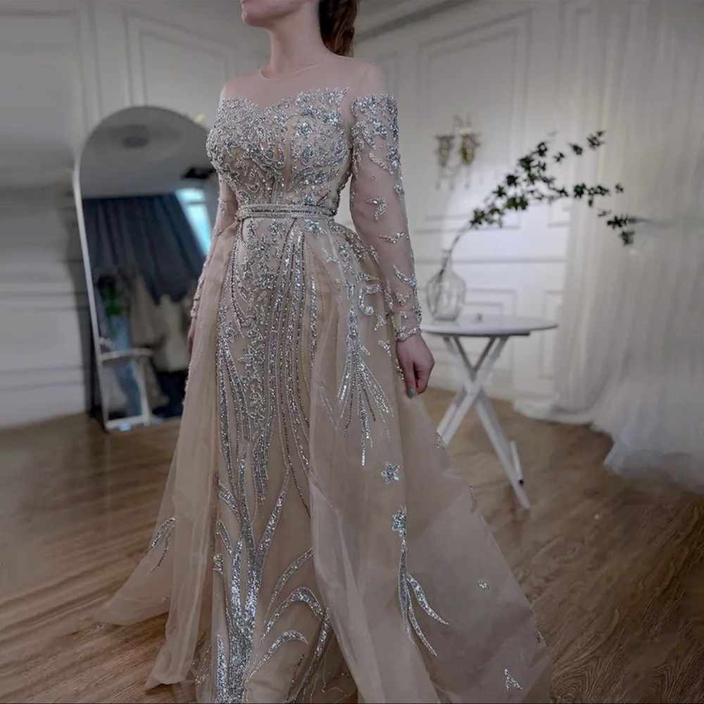 Biege dress